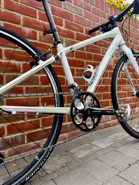 Trek 7.6 FX - Women’s Hybrid Bike (Size 38cm)